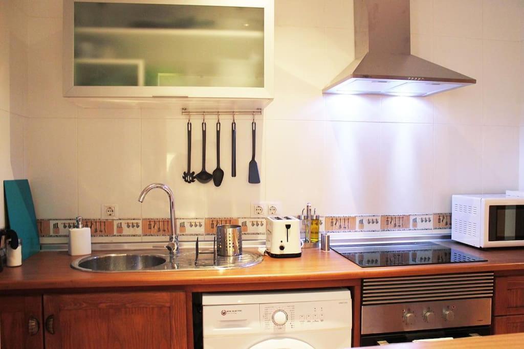 Fancy Apartment In A Historic House, Chiclana City Center By C. Dreams Chiclana de la Frontera Ngoại thất bức ảnh