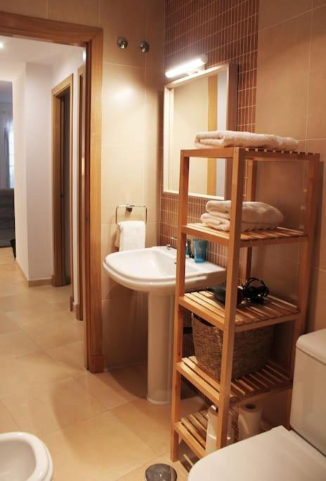 Fancy Apartment In A Historic House, Chiclana City Center By C. Dreams Chiclana de la Frontera Ngoại thất bức ảnh